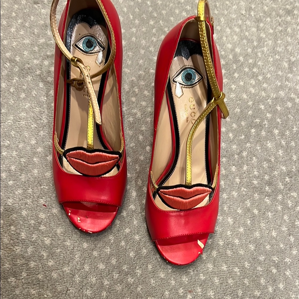 Gucci Red Women's Shoes with Artistic Design
